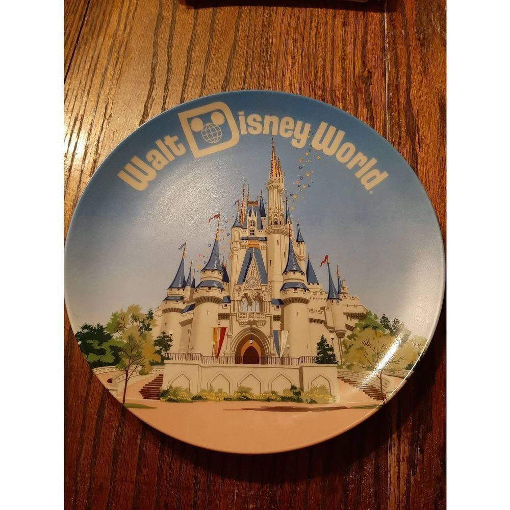 Vintage Walt Disney World Magic Kingdom Decorative 9" Plate Made in Japan